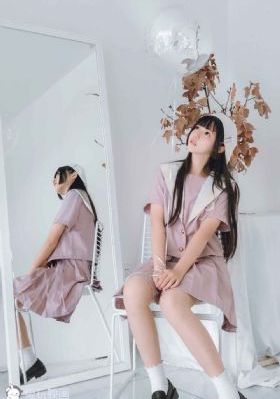 凌晨三点半看高清电视
